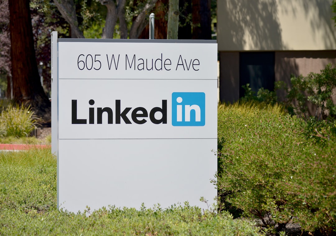 LinkedIn « Check » la vérification pour tous