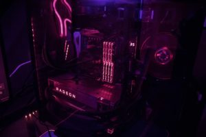 La Radeon RX 7900 GRE: Un choix éclairé pour les gamers?