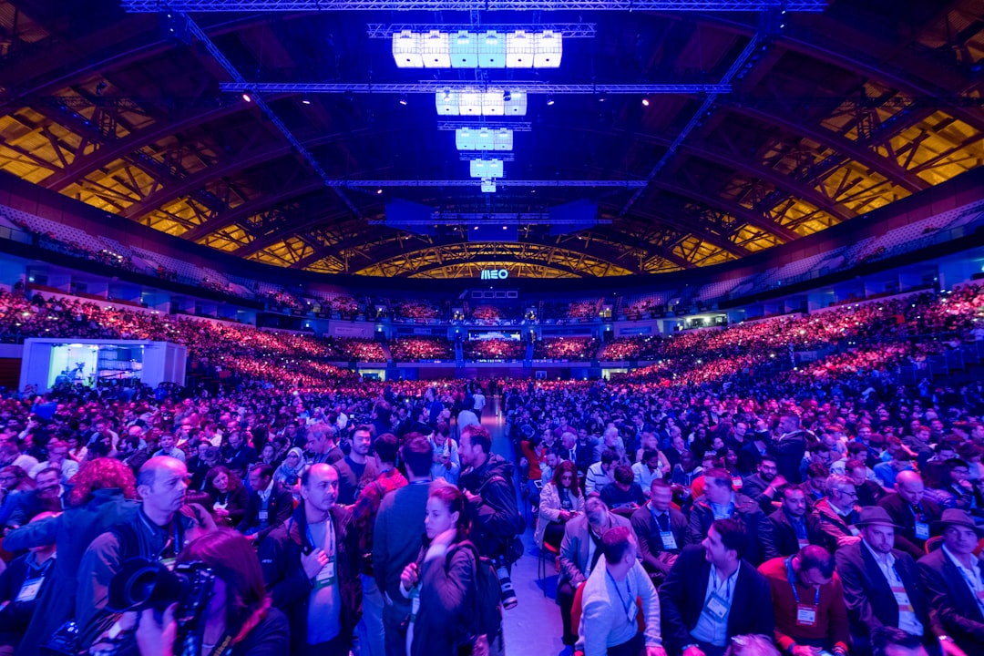 a large group of people in a large room