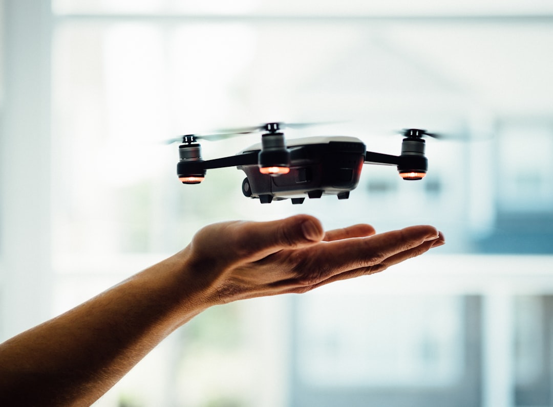 Les drones de livraison peuvent-ils vraiment survivre aux tirs des citoyens ?