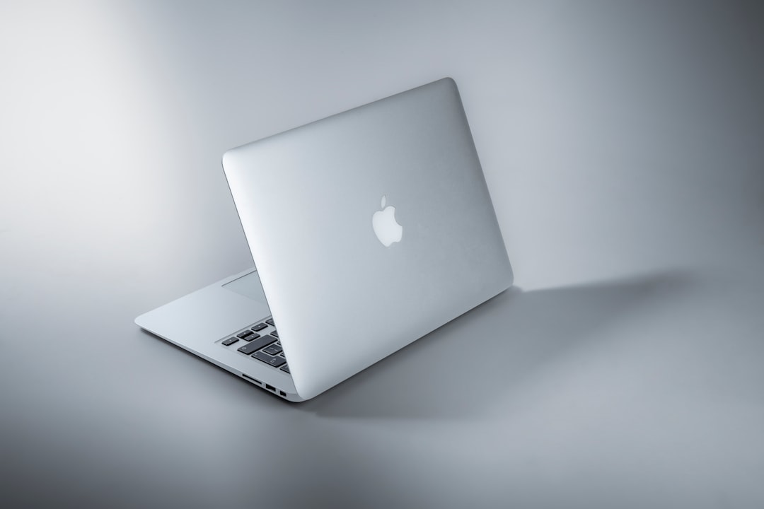 MacBook : La Pomme des Yeux