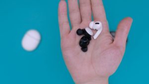 AirPods 4 : L’ère de l’oreillette est arrivée