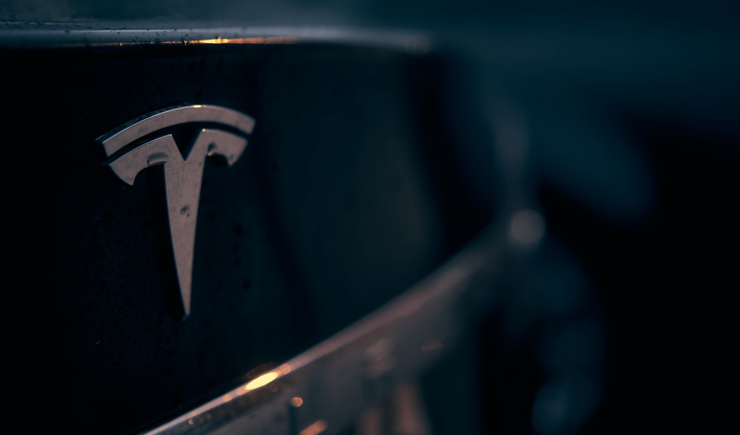 Pourquoi le Tesla Cybertruck suscite-t-il autant de fascination ?