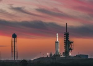 En plein décollage avec SpaceX: Vers l’infini et Godzilla !