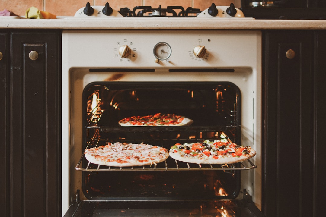 Le four à pizza intelligent, nouvelle star des cuisines modernes ?